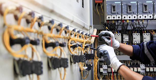Professional Electrician technician working in Woodbridge, VA